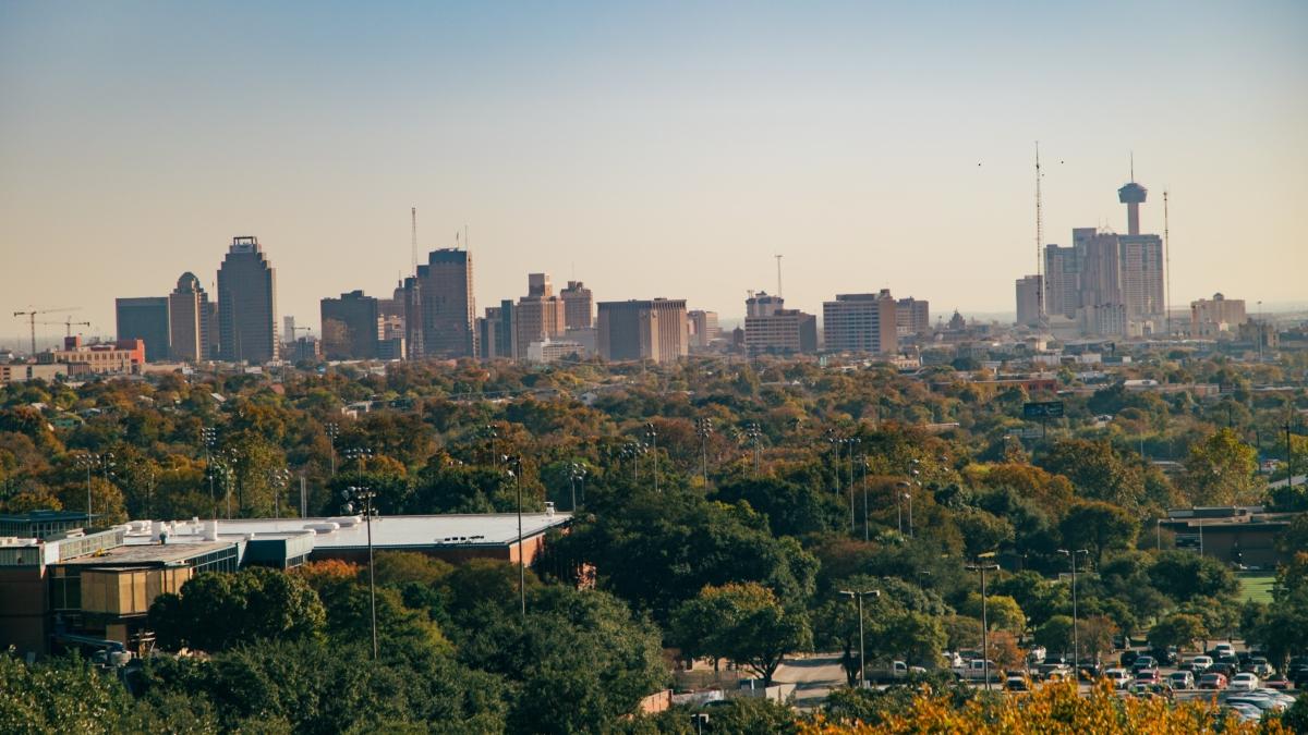 photo of the San Antonio skyline